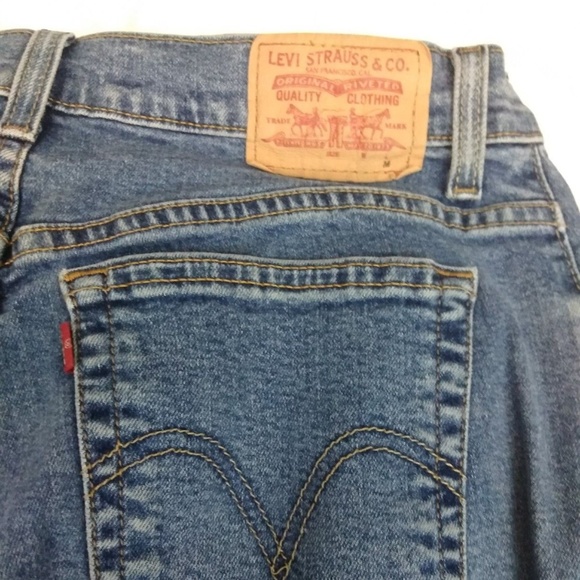 Levi Womens Jeans Size ( 28 X 31 ) 12M 550 Bootcut - Picture 7 of 7